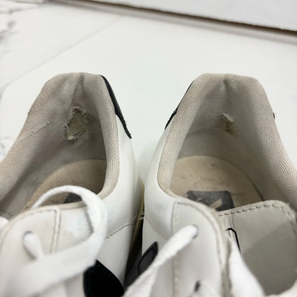 Veja Leather Sneakers Womens 8 White Lace Up Casual